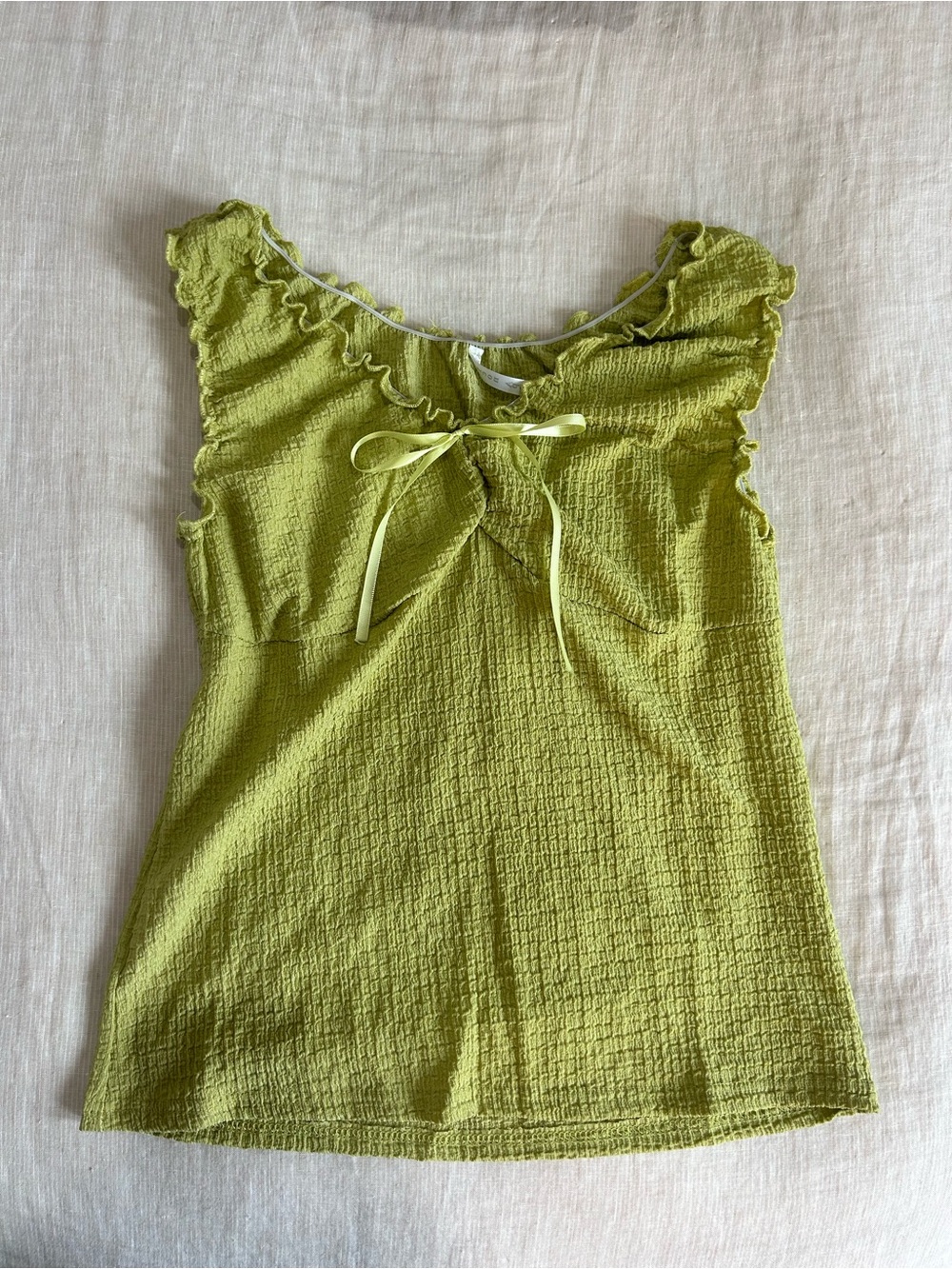 Vintage Y2K lime green crinkle peasant top